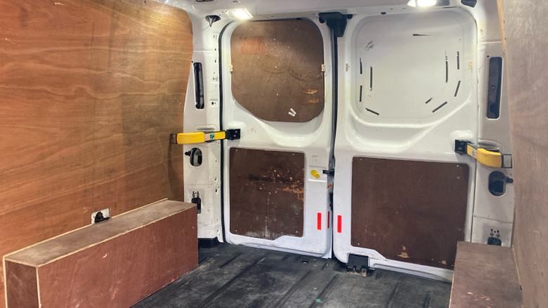 Ford Transit Custom 300 L2 Diesel Fwd 2.0 EcoBlue 130ps Low Roof Limited Van